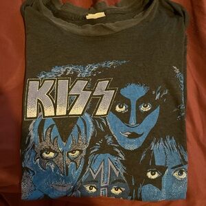 1982 vintage kiss t-shirt!!